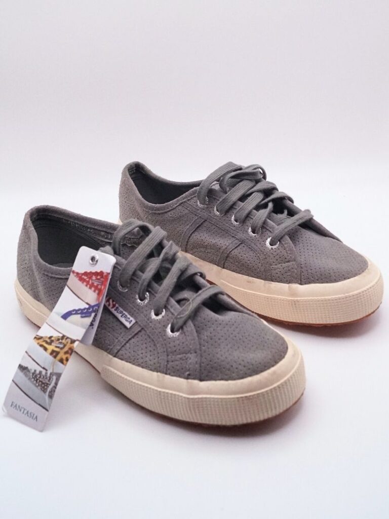 Superga cuero